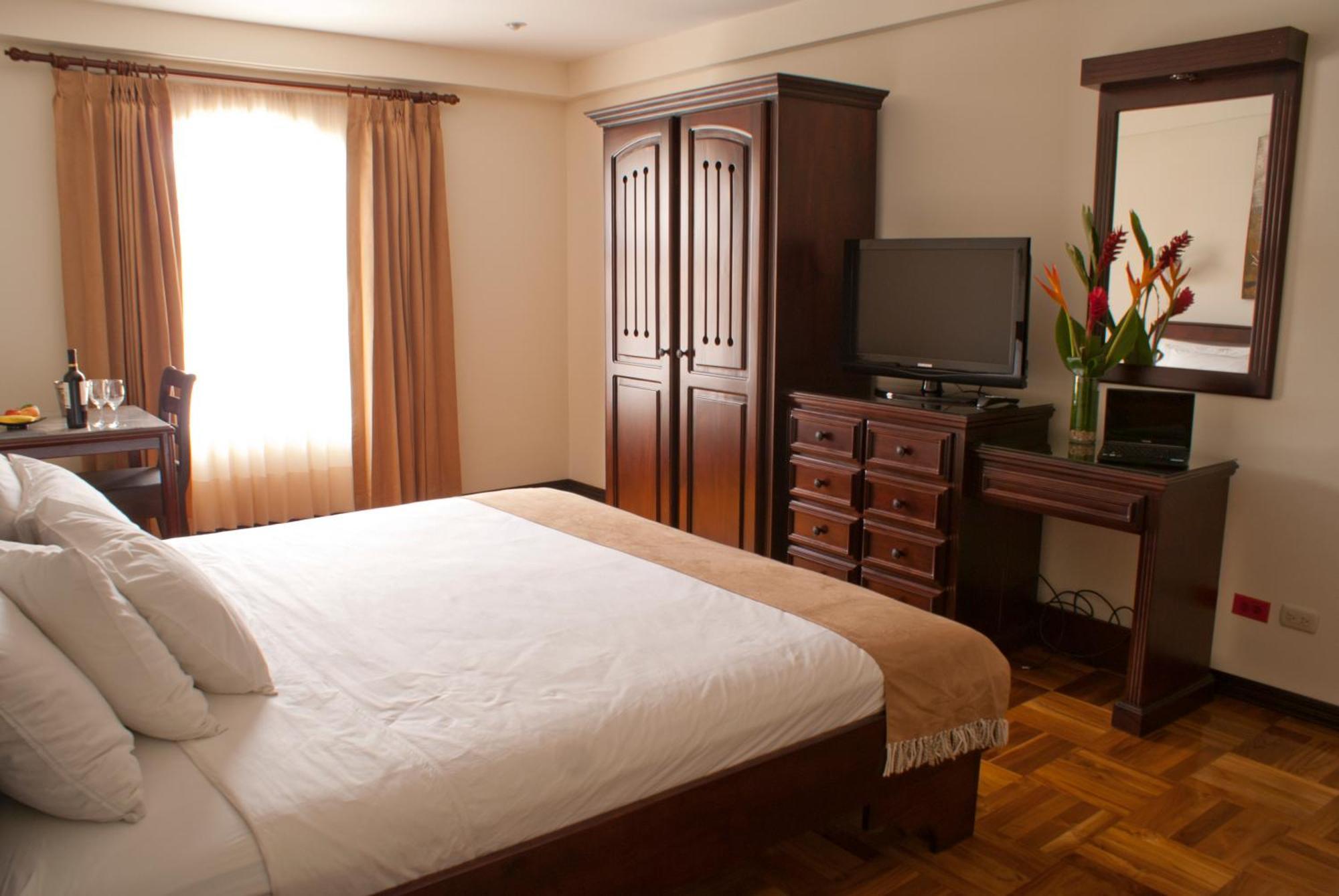 Hotel Plaza Real Suites & Apartments San Jose מראה חיצוני תמונה